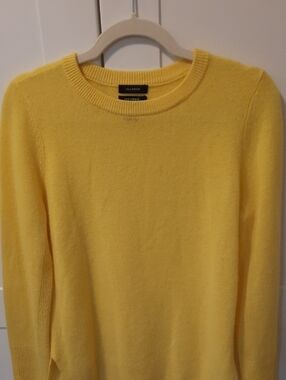 Halogen Yellow 100 % Cashmere Crew Neck Sweater Size Small